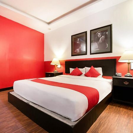 Oyo 432 Diamondwood Hotel Angeles Eksteriør billede