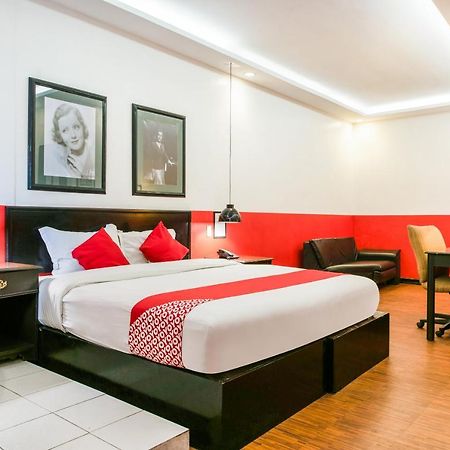 Oyo 432 Diamondwood Hotel Angeles Eksteriør billede