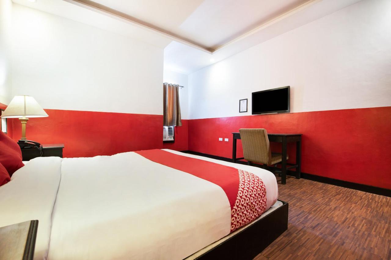 Oyo 432 Diamondwood Hotel Angeles Eksteriør billede